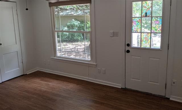 Building Photo - 7472 Love Cir