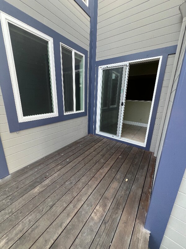 Building Photo - 5838 Fremont St