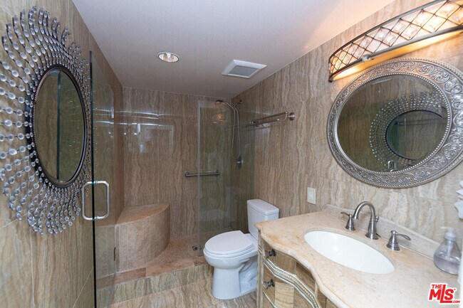 Building Photo - 171 N Church Ln