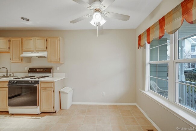 Building Photo - 18 Summerfield Cir