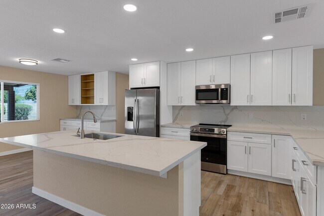 Building Photo - 18408 N 46th Dr