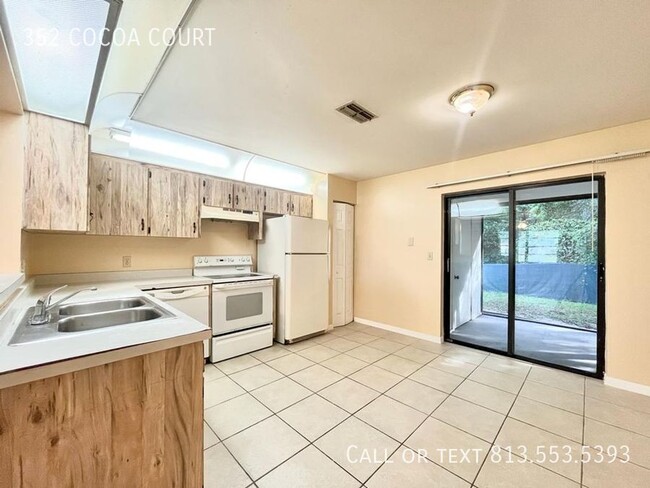 Building Photo - 352 Cocoa Ct