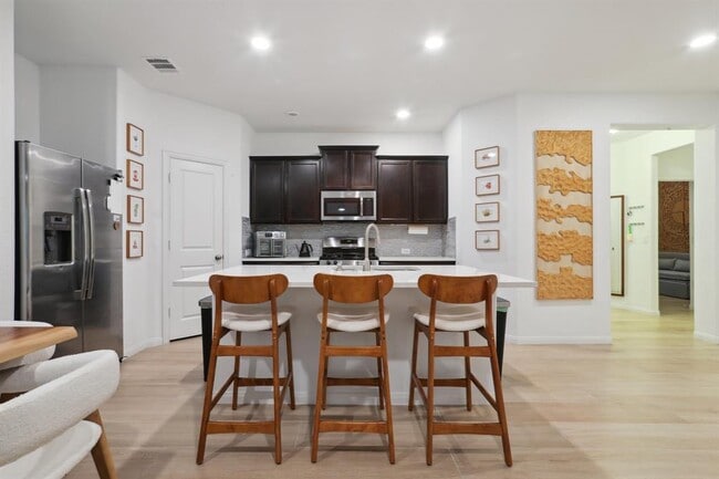 Building Photo - 1107 Cadence Dr