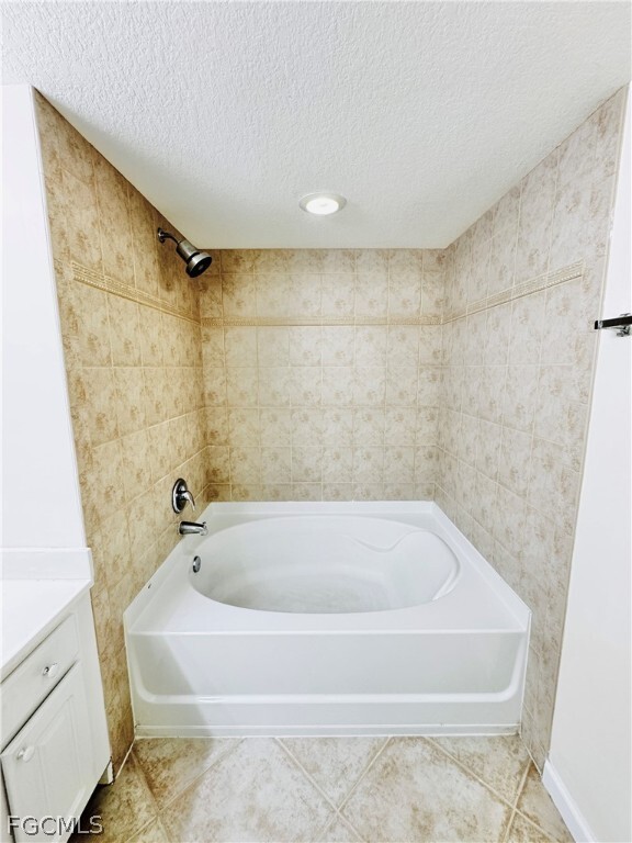 Building Photo - 4109 Residence Drive