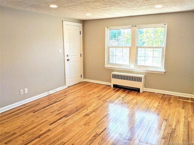 Building Photo - 1010 Trout Brook Dr