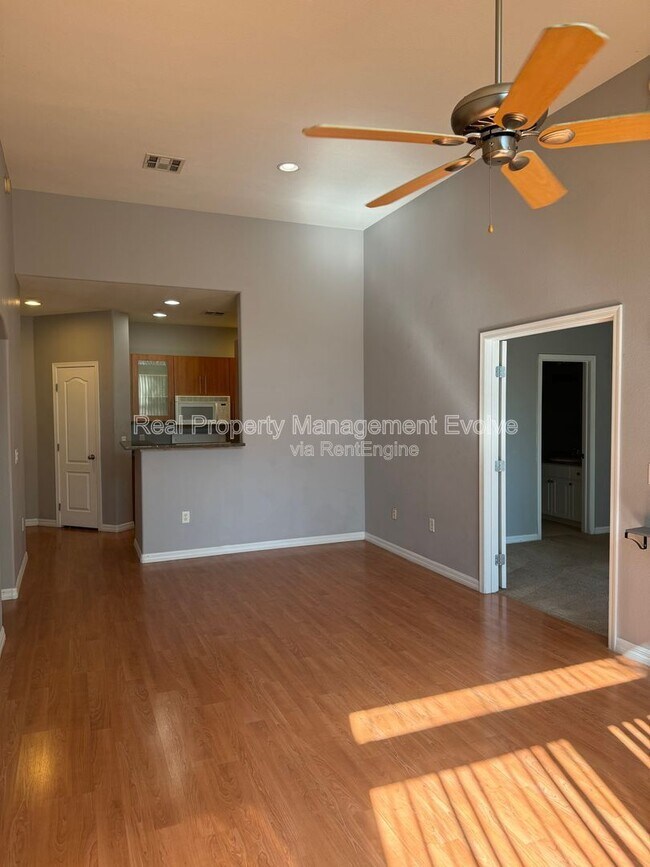 Building Photo - 6900 E Princess Dr