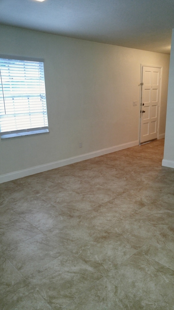 Building Photo - 3 Bedroom, 2 Bath in Idylwild area