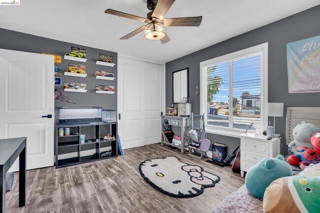 Building Photo - 59 Old Stagecoach Rd