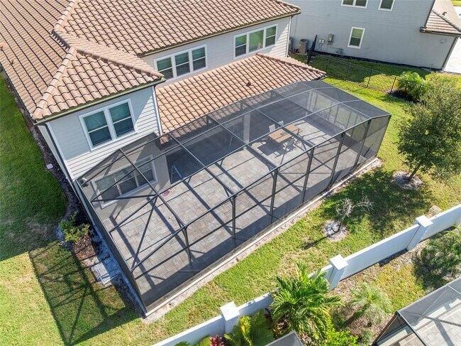 Building Photo - 8000 Leaf Grv Cir