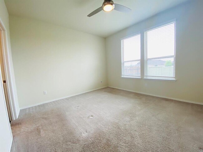 Building Photo - 238 Cascata Way