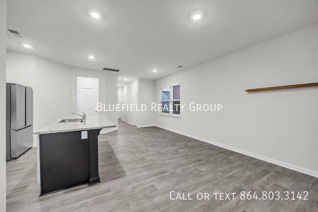 Building Photo - 1329 Wunder Way