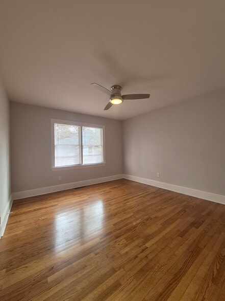 Building Photo - 1802 S Elm St