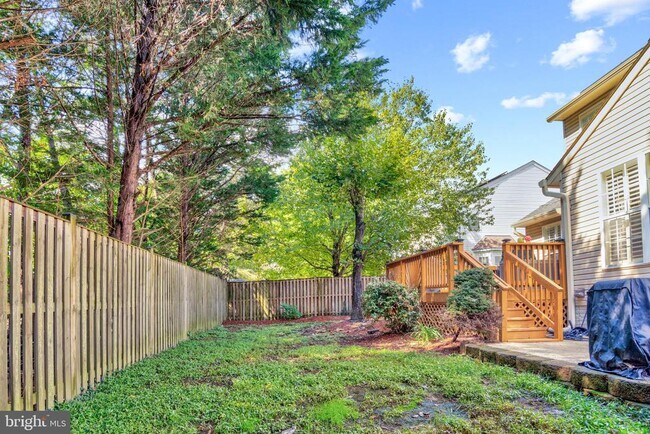 Building Photo - 7505 Castle Rock Dr