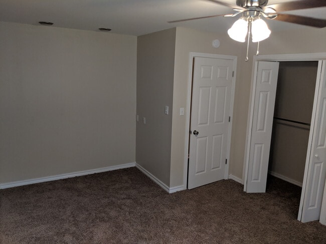 Building Photo - Your Next Home Here!