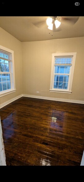 Building Photo - 1110 S 17th St