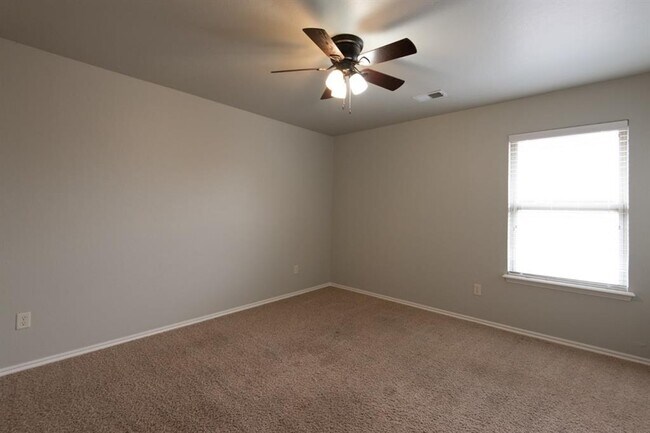 Building Photo - 14358 Redvine Rd