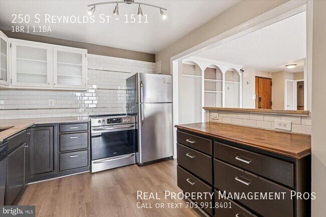 Building Photo - 250 S Reynolds St