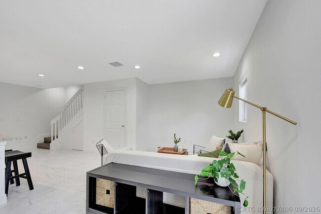 Building Photo - 3868 Patio Ct