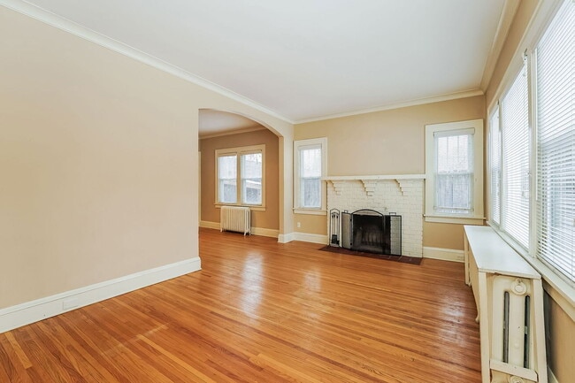 Building Photo - 4949 Penn Ave S