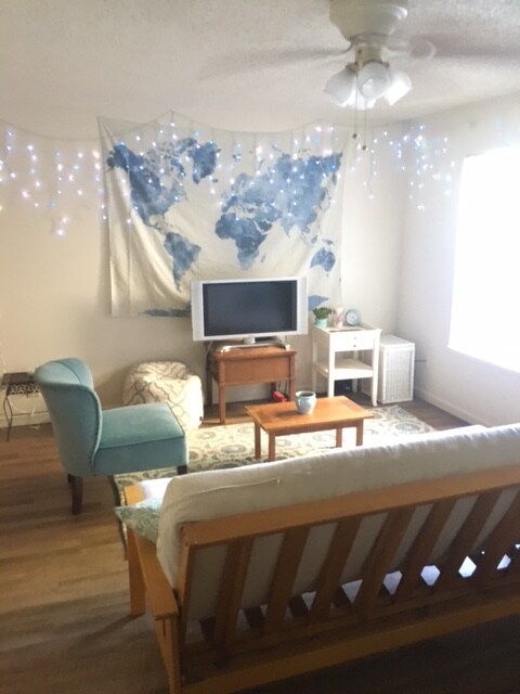 Primary Photo - **RESERVE FOR SUMMER 2026** 2 Bed 1 Bath near Chico State