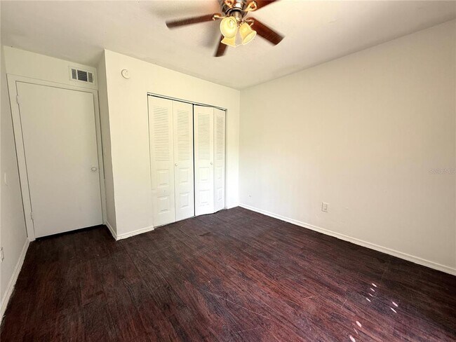 Building Photo - 421 SW 67th Terrace