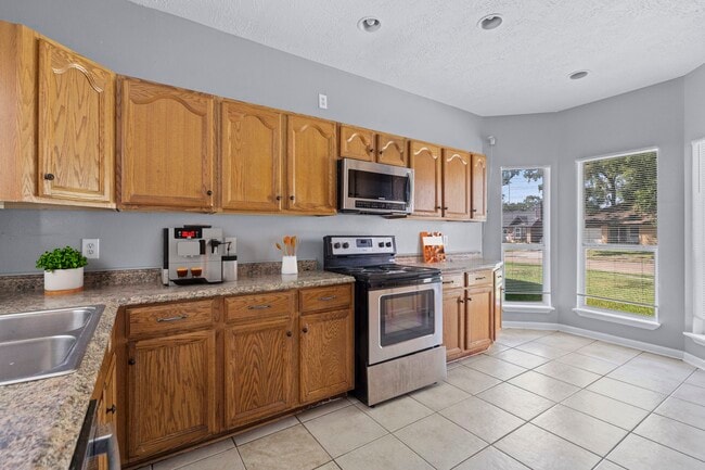 Building Photo - 12326 Kings Chase Dr