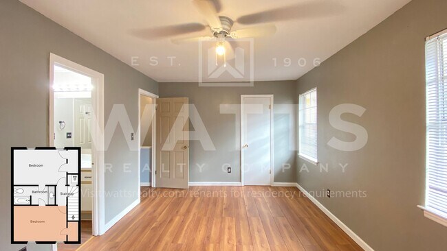 Building Photo - 2 Bedroom Southside Townhouse