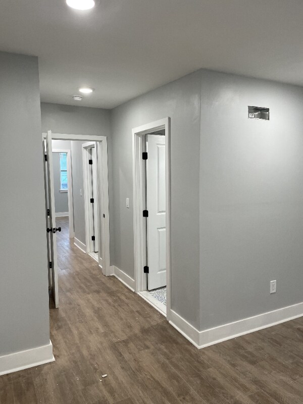 Building Photo - 1837 E Sergeant St