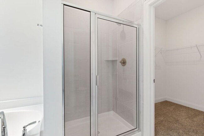 Building Photo - 429 Guethlein Dr