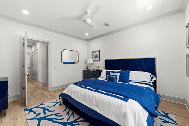 Building Photo - 45 Golden Bell Ct