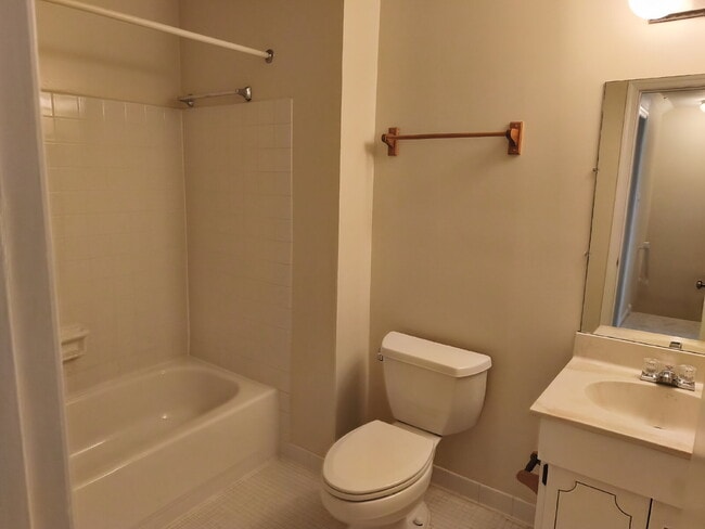 Building Photo - McLean Park Haven: Serene Living in a Tran...
