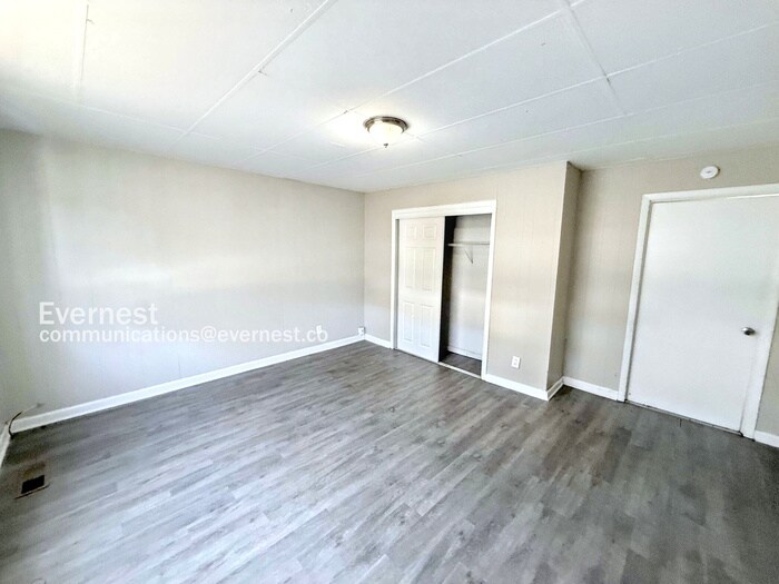 Building Photo - 1302 Frisco St