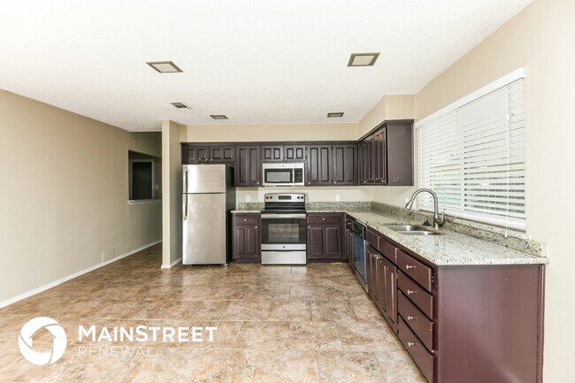 Building Photo - 6800 Penhurst Dr