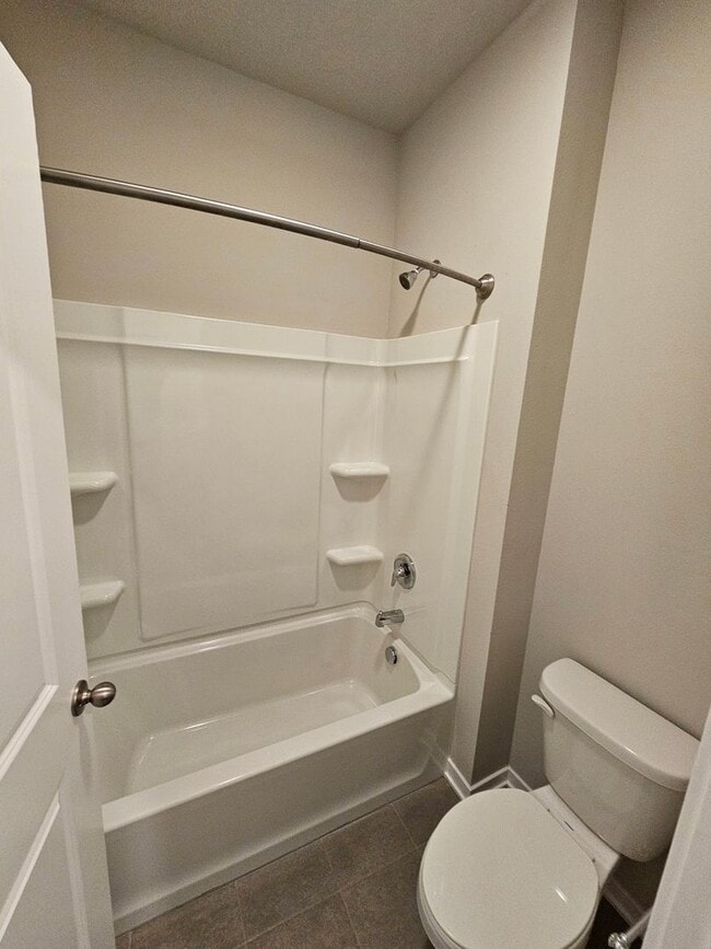 Building Photo - Spacious recently built home just west of Waukee!