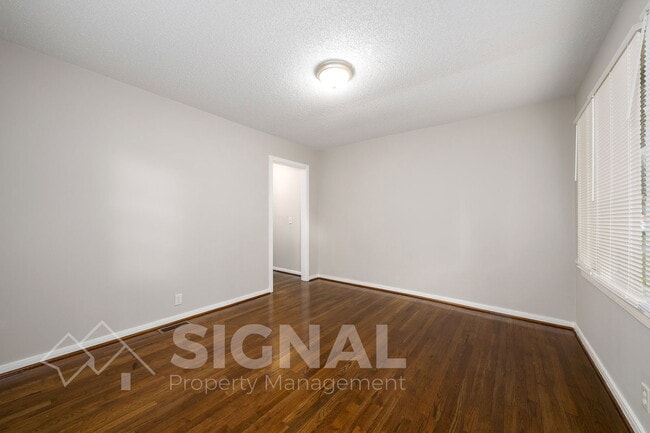 Building Photo - 330 Harlem Ave