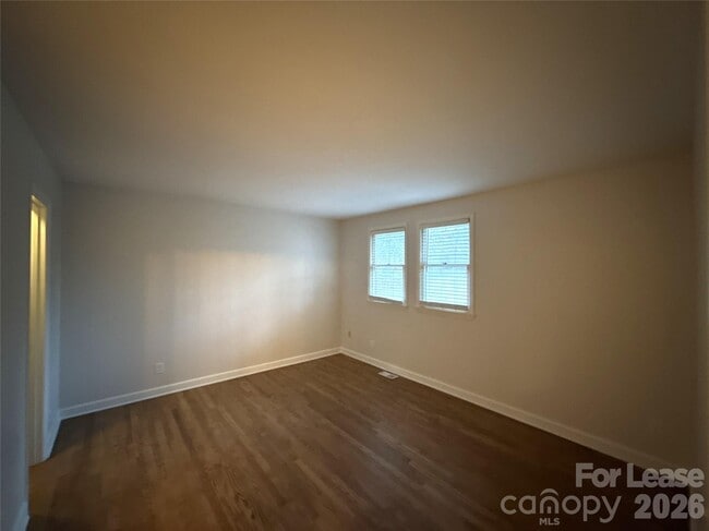 Building Photo - 815 Lexington Ave