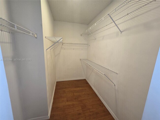 Building Photo - 894 NW 134th Pl