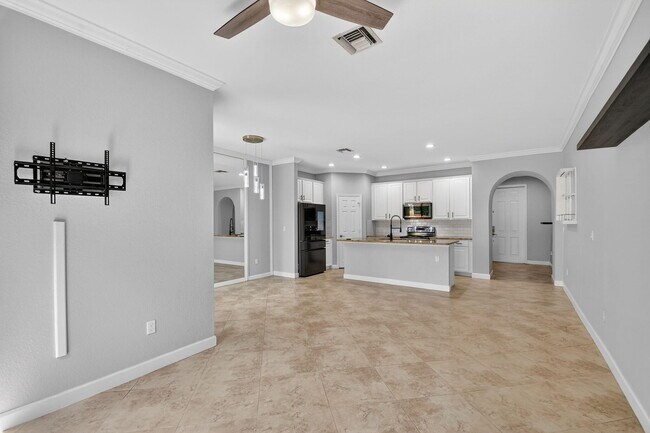 Building Photo - 10457 Wellington Parc Dr