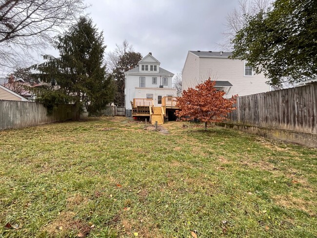 Building Photo - Four Bedroom Historic Clifton Gem!