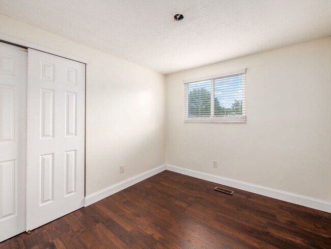 Building Photo - 3 Bedroom 1.5 Bath Single Family Home - Hilliard, OH