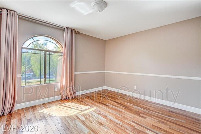 Building Photo - 2770 Sweet Willow Ln