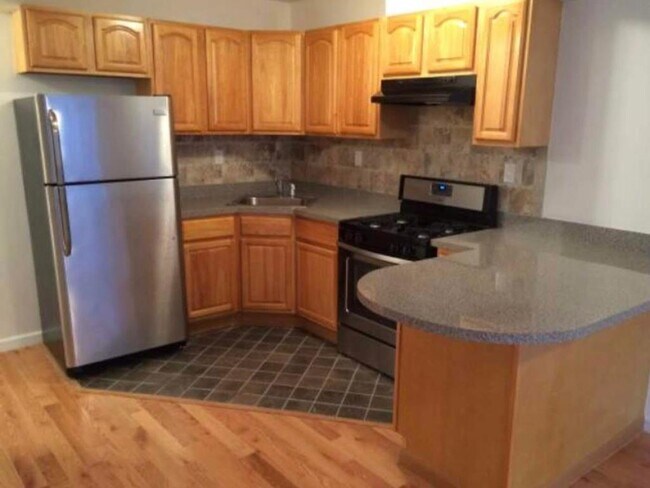 Primary Photo - 10617 Liberty Ave