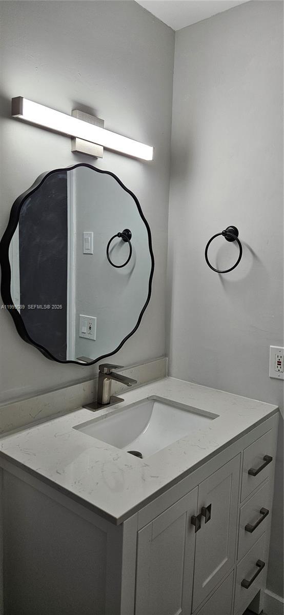 Building Photo - 1408 SW 9th Ave