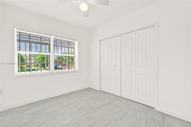 Building Photo - 7435 SW 34th St