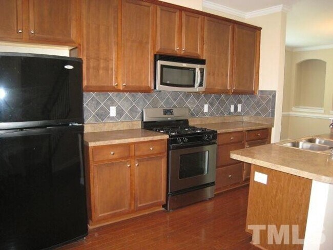 Building Photo - 2941 Casona Way