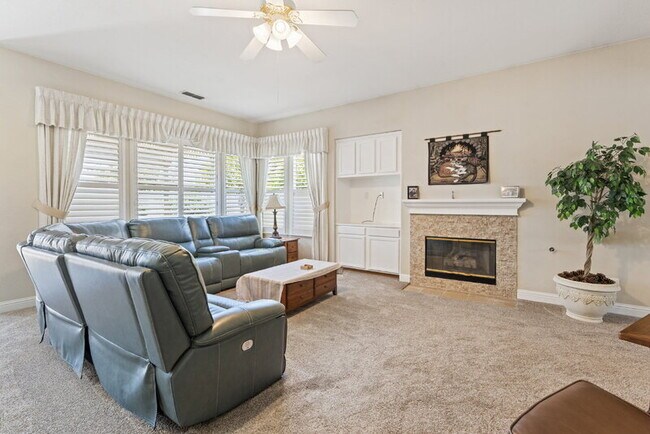 Building Photo - 1121 Galston Dr
