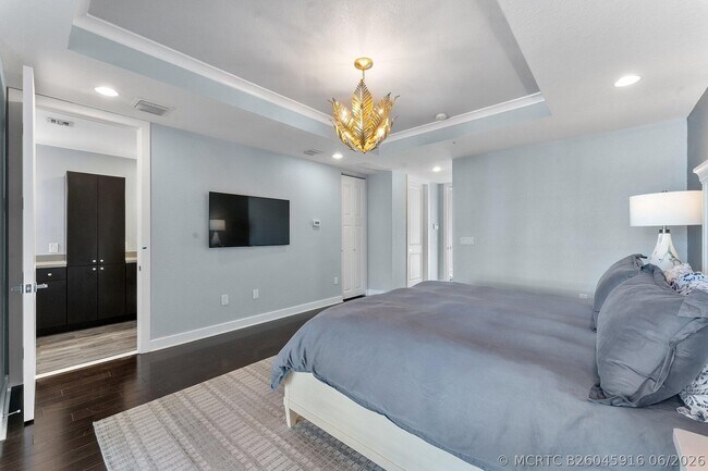 Building Photo - 57 Isle of Venice Dr
