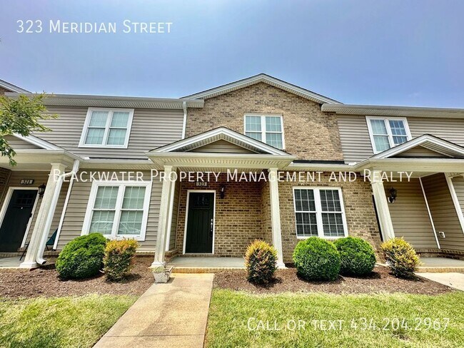 Primary Photo - 3 Bedroom Townhouse in Cornerstone!