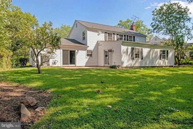 Building Photo - 13145 Madonna Ln