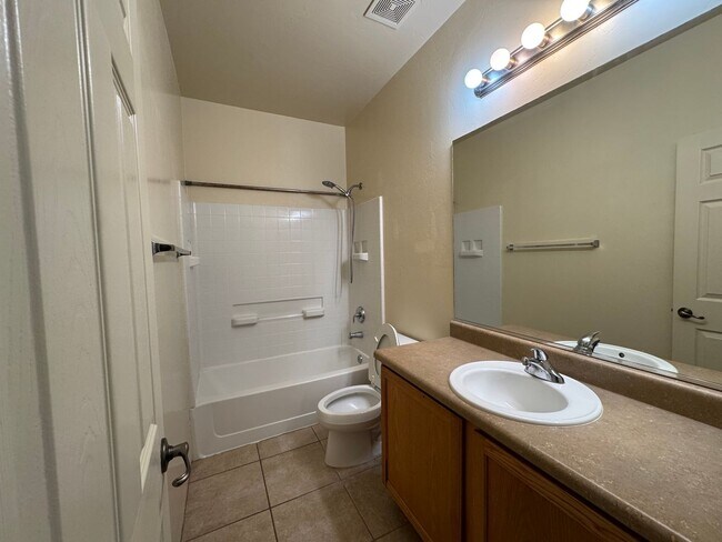 Building Photo - 3BR/2.5BA/2CG, 2072 sq.ft. rental in Sierra Vista, AZ